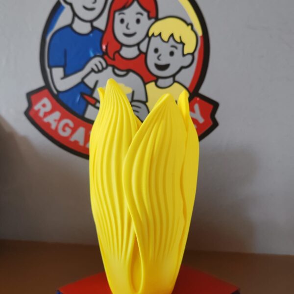 VAZA printata 3d dimensiune 17 cm inaltime si 10 cm circumferinta